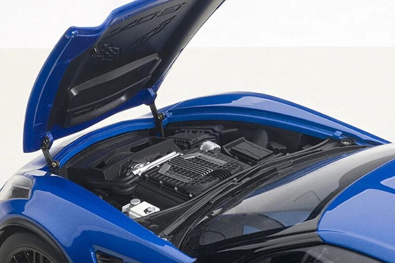 AUTOart 1/18 Chevrolet Corvette (C7) Z06 (Blue)