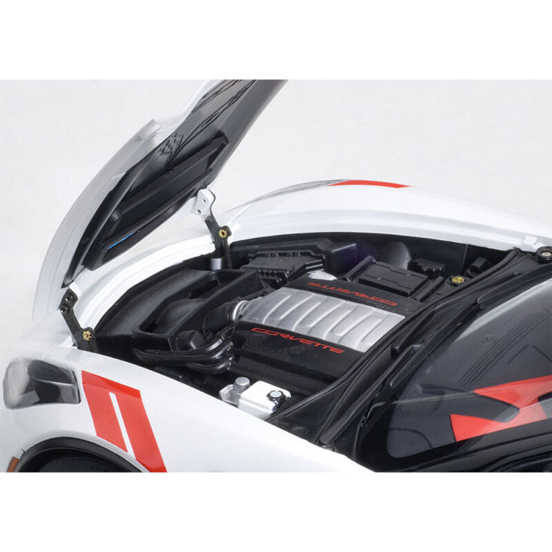 2017 CHEVROLET CORVETTE C7 GRAND SPORT WHITE BLUE STRIPE 1:18 by AUTOart 71271
