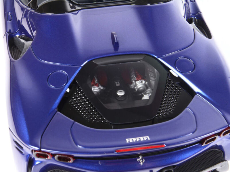 BBR 1/18 FERRARI SF90 SPIDER CONVERTIBLE BLUE & DISPLAY CASE P18194 B