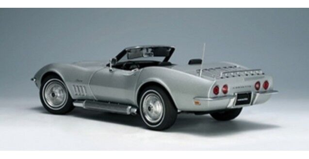 1969 CHEVROLET CORVETTE CONVERTIBLE CORTEZ SILVER 1:18 AUTOART #71162