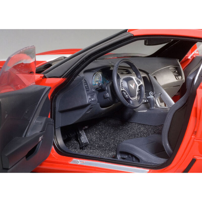 2017 CHEVROLET CORVETTE C7 GRAND SPORT RED WHITE STRIPE 1:18 by AUTOart 71274