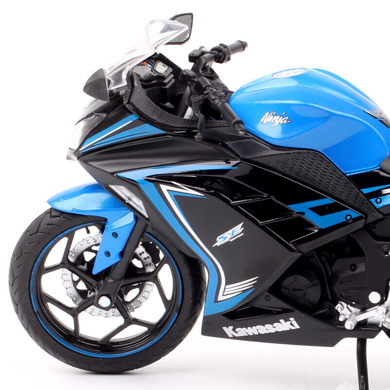 Automaxx 1/12 scale Kawasaki Ninja 300 250r Motorcycle diecast motorbike model