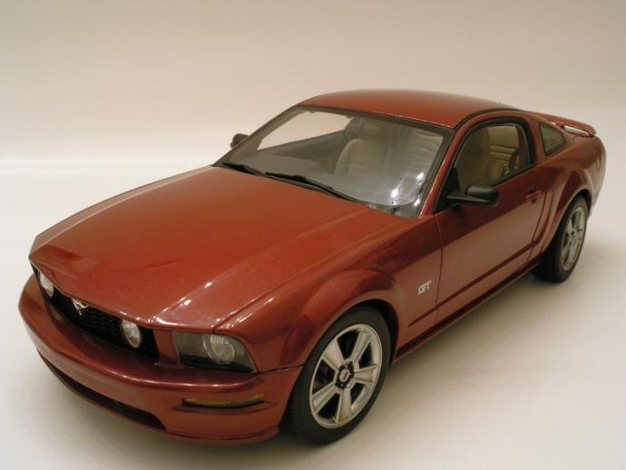 2005 Ford Mustang GT Coupe 1/18 Scale by AUTOart only 3000 MADEMINT IN BAD BOX