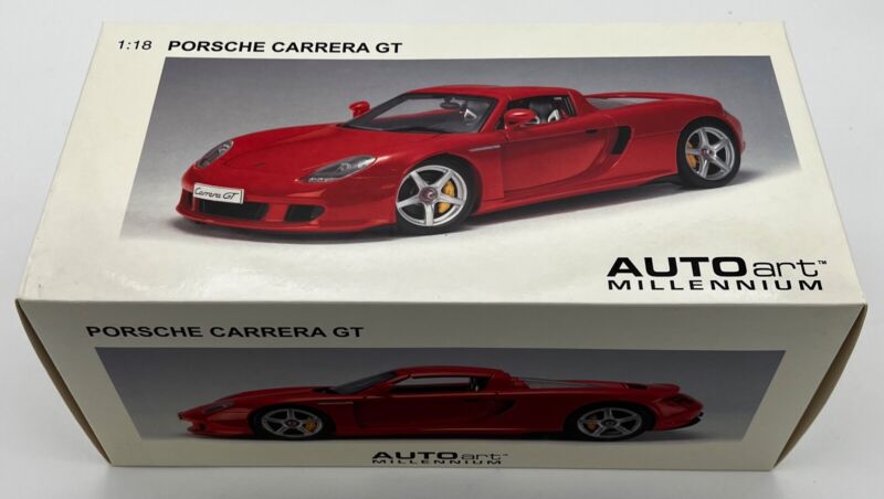 AUTOart 1:18 Porsche Carrera GT 2004 Red w/Black interior Never displa