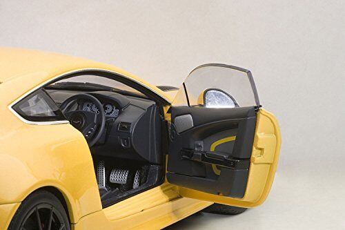 AUTOart 1/18 Aston Martin V12 Vantage S 2015 Yellow Finished Product Model Car