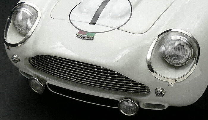 1:18 CMC 1961 Aston Martin DB4 Zagato LeMans #1 Kerguen Dewez CMC139