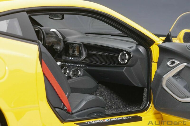 AUTOART 2017 Chevrolet Camaro ZL1 Bright Yellow