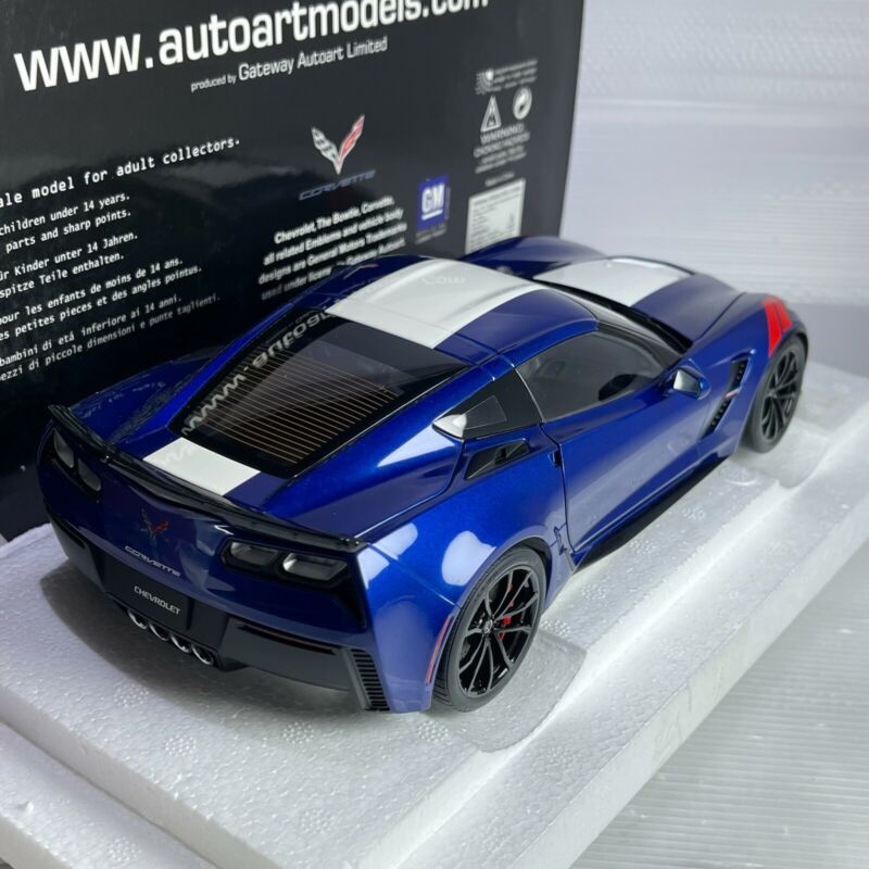 1/18 Autoart Chevrolet Corvette Grand Sport Red Fender 71275