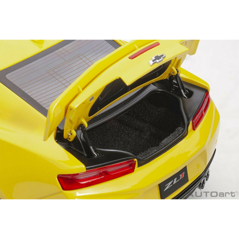 AUTOart 2017 Chevrolet Camaro ZL1 1:18 Model Car Bright Yellow 71205