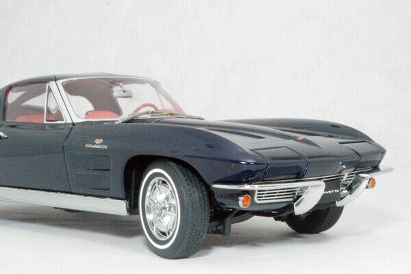 1/18 CHEVROLET Chevrolet Corvette (C2) Stingray Daytona Blue