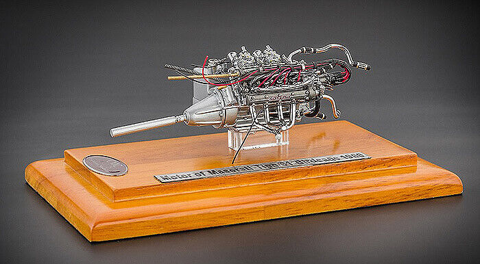 1:18 CMC 1960 Maserati Tipo 61 Birdcage engine with showcase CMC126