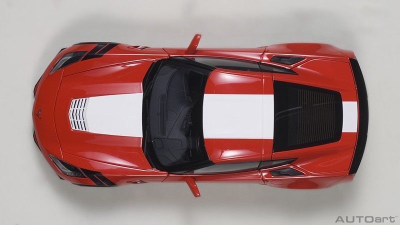 AUTOART CHEVROLET CORVETTE GRAND SPORT (RED/WHITE STRIPES) 1:18