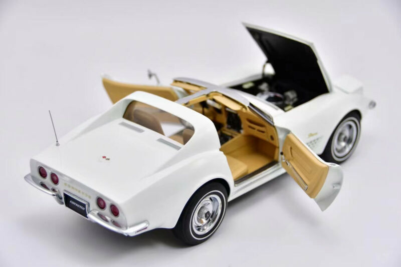 1/18 AUTOart Chevrolet Corvette 1970 White