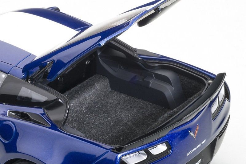 AUTOART CHEVROLET CORVETTE GRAND SPORT ADMIRAL BLUE/STRIPES 1:18*New! Last One!!