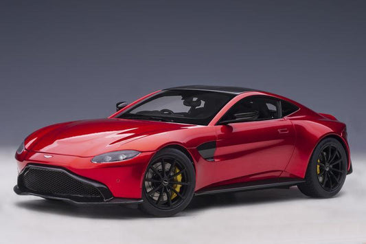 1:18 Autoart Aston Martin Vantage 2019 Hyper Red Carbon Black Roof AA70277 Model