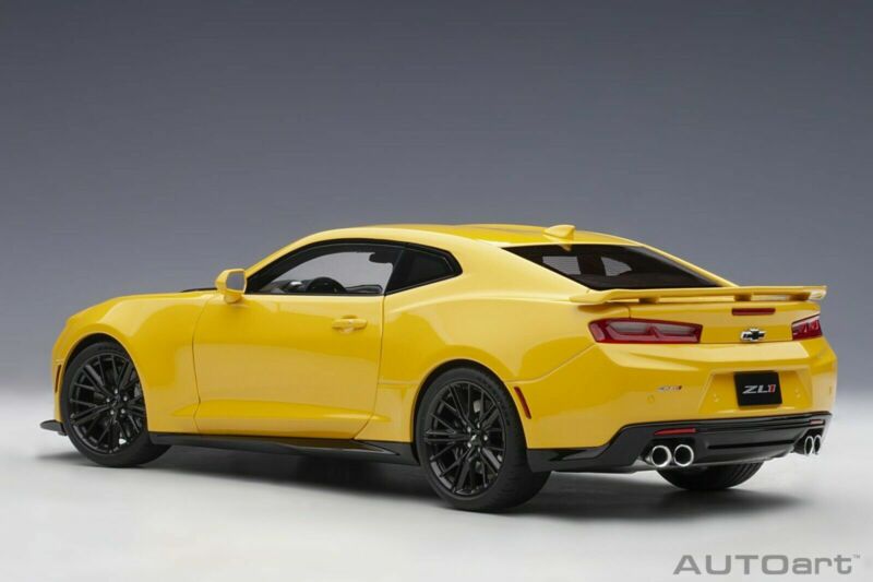 AUTOART 2017 Chevrolet Camaro ZL1 Bright Yellow