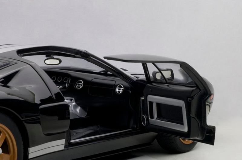 1/18 AUTOart Diecast Scale 2004 Ford GT Black with White Stripes AUTOart Diecast 1/18 Scale 2004 Ford GT Black with White Stripes $799.95 ModelCarsHub