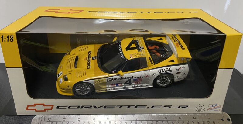 1:18 Chevrolet Corvette C5-R #4 2000 ALMS