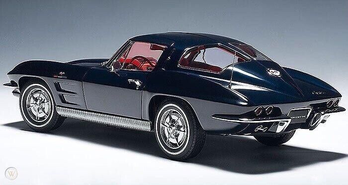 1963 CHEVROLET CORVETTE DAYTONA BLUE1:18 by AUTOart 71181