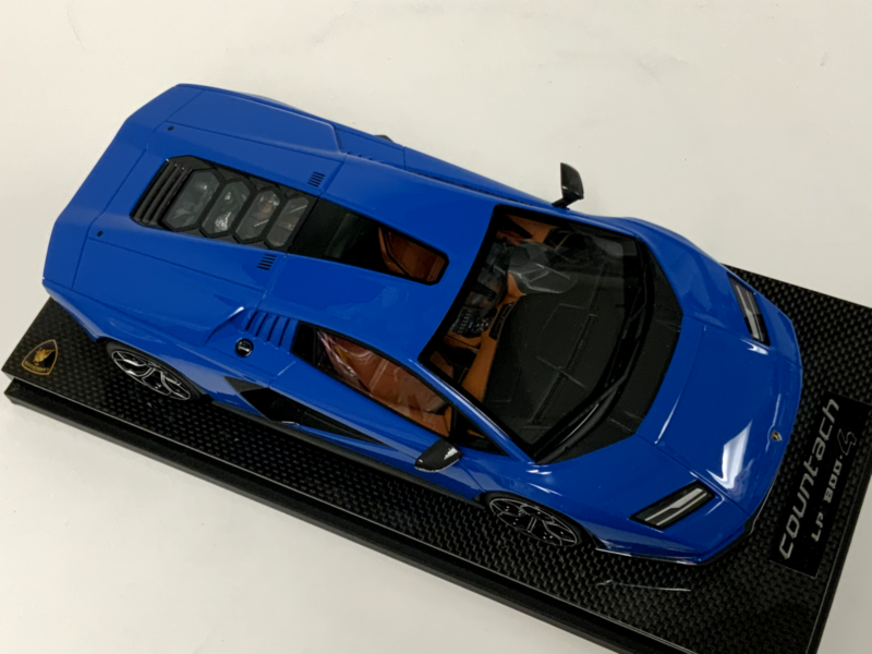 1/18 MR Collection Lamborghini Countach LPI 800-4 in Blue Carbon Base $995.99 ModelCarsHub