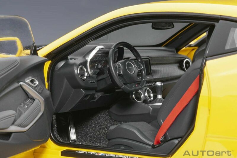 AUTOART 2017 Chevrolet Camaro ZL1 Bright Yellow