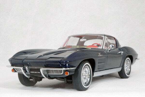 1/18 CHEVROLET Chevrolet Corvette (C2) Stingray Daytona Blue