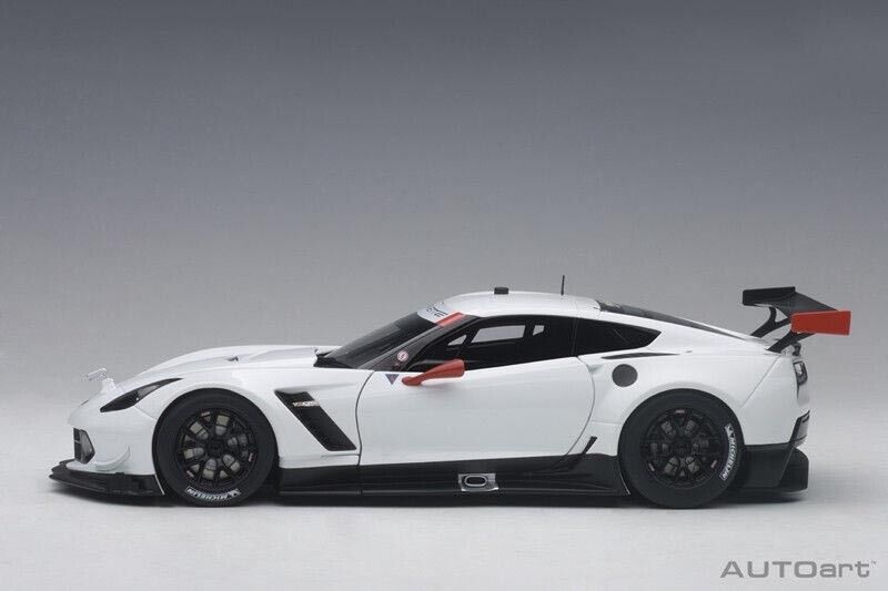 AUTOart Chevrolet Corvette C7 R 1:18 Model Car Plain Color Version White 81650