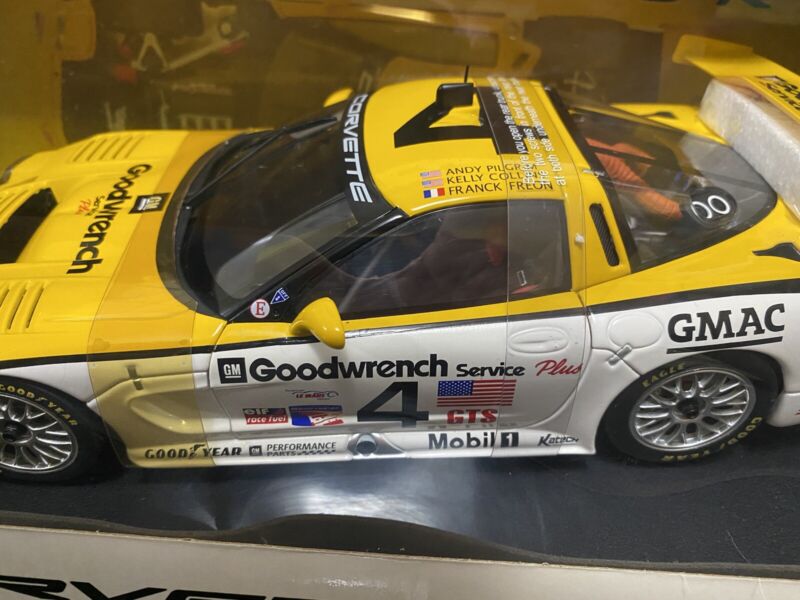 1:18 Chevrolet Corvette C5-R #4 2000 ALMS