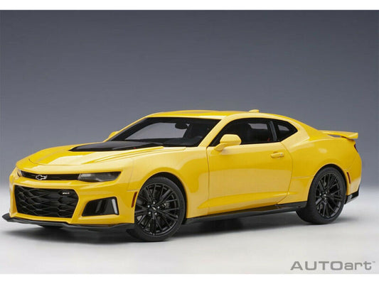 AUTOart 2017 Chevrolet Camaro ZL1 1:18 Model Car Bright Yellow 71205