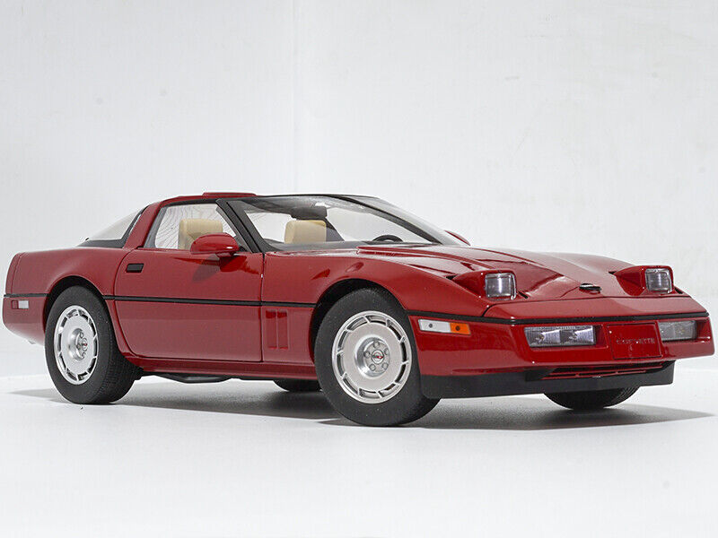 1/18 AUTOart 1986 Chevrolet Corvette Red