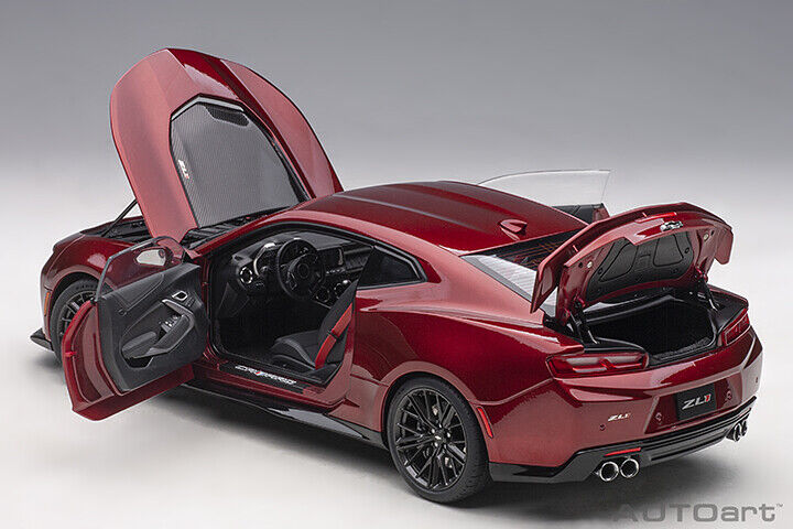 AUTOart 2017 Chevrolet Camaro ZL1 1:18 Model Car Garmet Red Tintcoat 71208