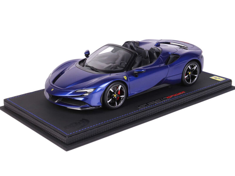 BBR 1/18 FERRARI SF90 SPIDER CONVERTIBLE BLUE & DISPLAY CASE P18194 B