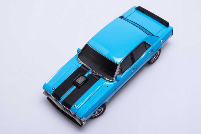 1/18 AUTOart XY Ford Falcon GTHO Phase III True Blue Diecast A72779