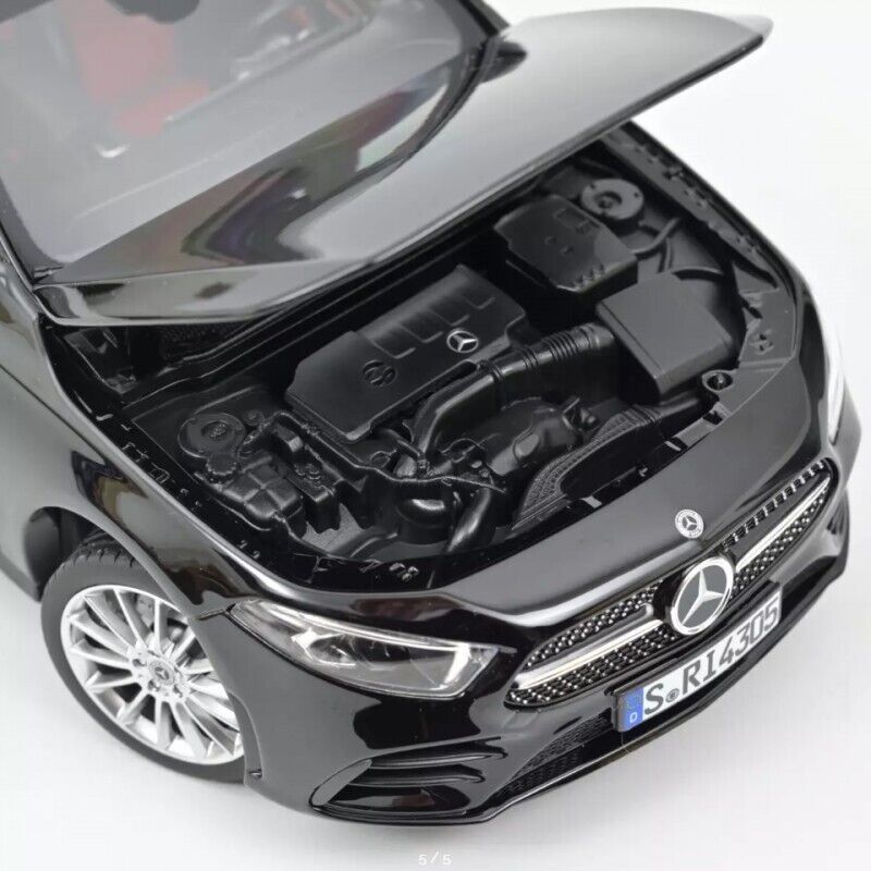 MERCEDES-BENZ A-Class AMG Line (W177) 2018 Black - 1/18 - NOREV