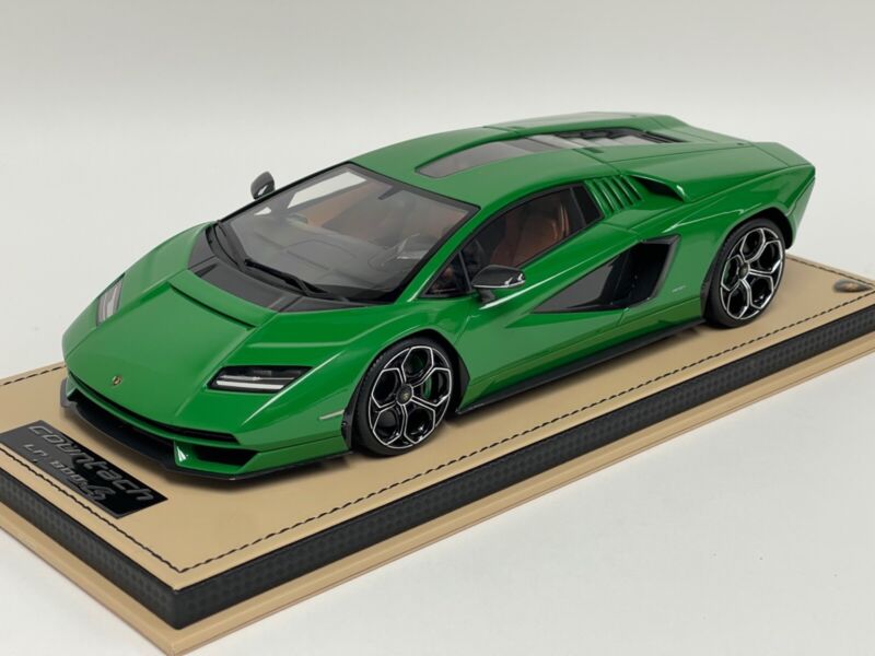1/18 MR Collection Lamborghini Countach LPI 800-4 Medio Green Leather Base $868.95 ModelCarsHub