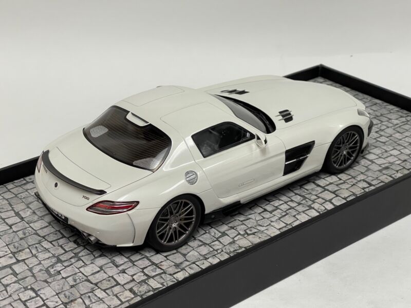 1/18 Minichamps First Class Mercedes Benz Brabus 700 BiTurbo Coupe in White $356.95 ModelCarsHub