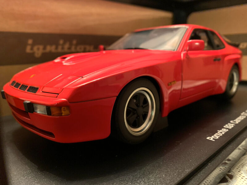 1/18 Autoart Porsche 924 Carrera GT Red