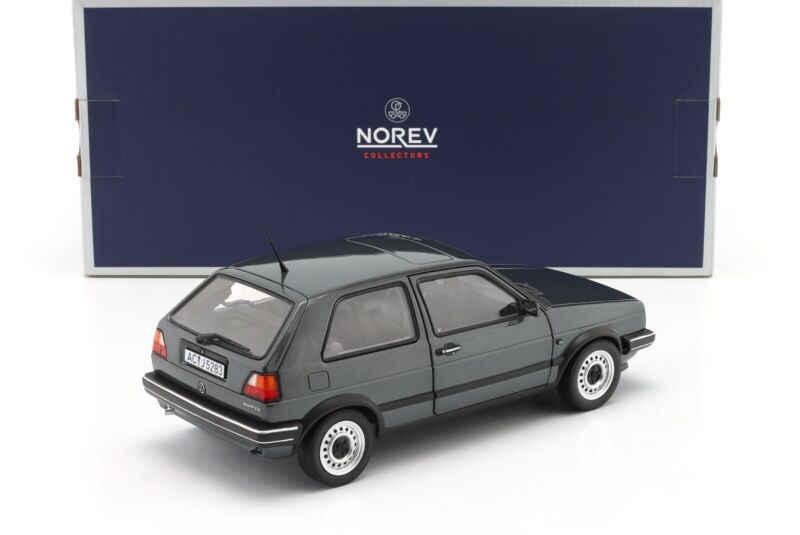 VOLKSWAGEN Golf CL 1988 Grey metallic - 1/18 - NOREV
