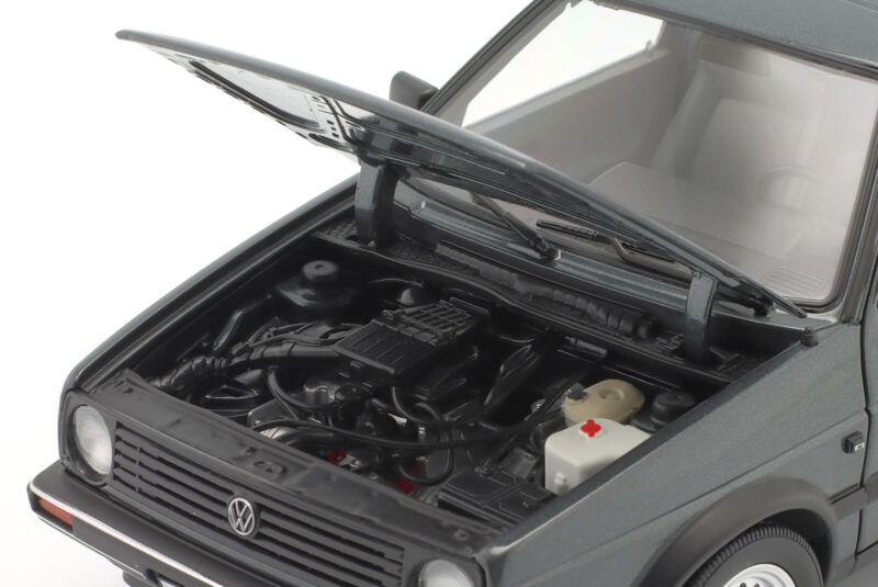 VOLKSWAGEN Golf CL 1988 Grey metallic - 1/18 - NOREV