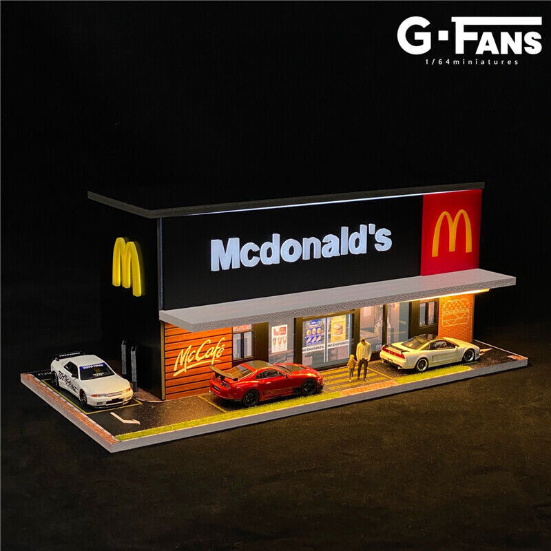 New G-FANS 1:64 Diorama with LED Light KFC/McDonald's w/Parking Lots