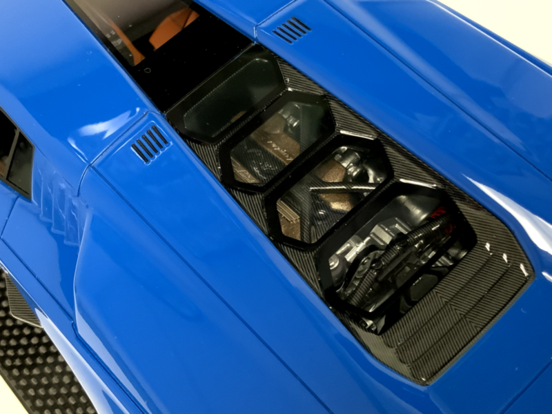 1/18 MR Collection Lamborghini Countach LPI 800-4 in Blue Carbon Base $995.99 ModelCarsHub