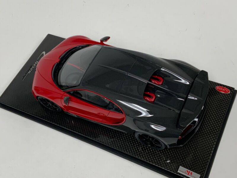1/18 MR Collection Bugatti Chiron Red / Carbon Fiber black Wheels Carbon Base $929.95 ModelCarsHub