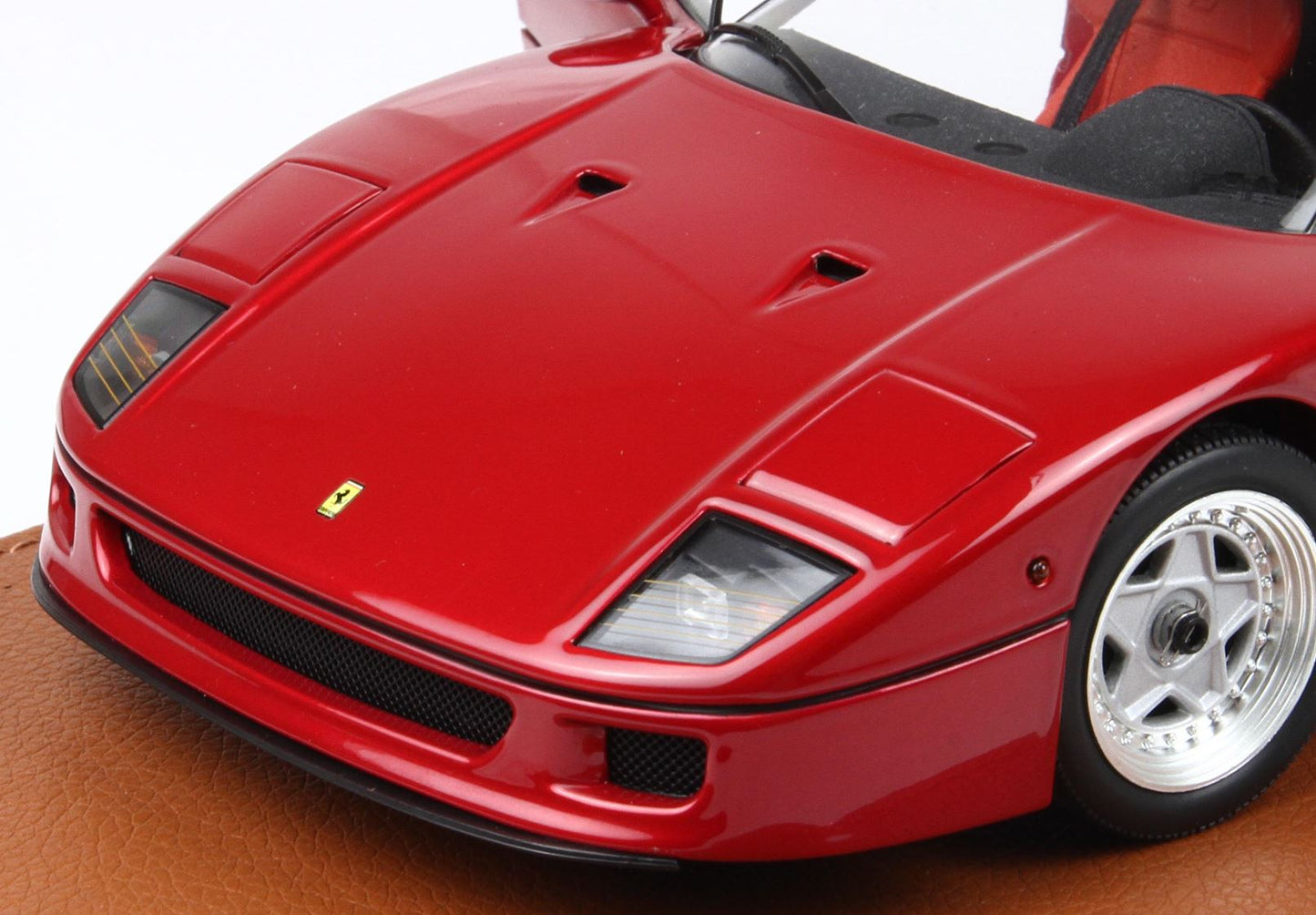 BBR 1/18 Ferrari F40 Metallic Red BBR-Kyosho Limited Edition - 78pcs