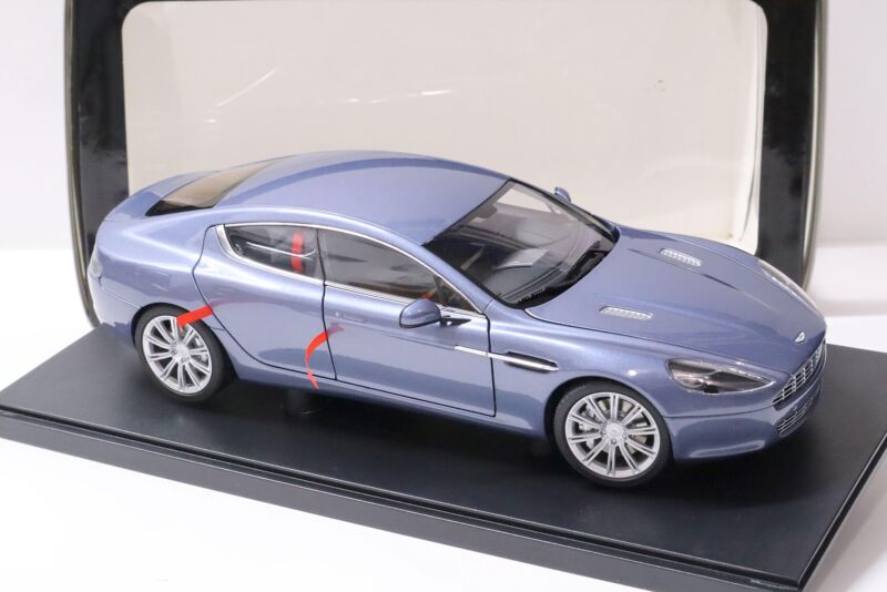 1/18 AUTOart Aston Martin Rapide 2010 Concours Blue Metallic