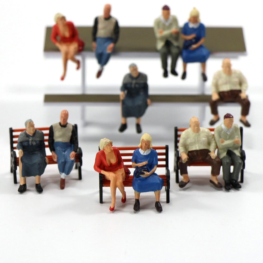 24pcs Model Railway O Scale Seated Figure 1:43 Painted Sitting People Park Layout P4804 - Model Building Kits