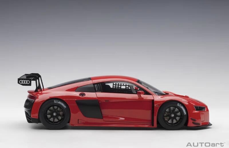 Autoart Audi R8 LMS 1:18 Model Car Plain Color Version Red 81601