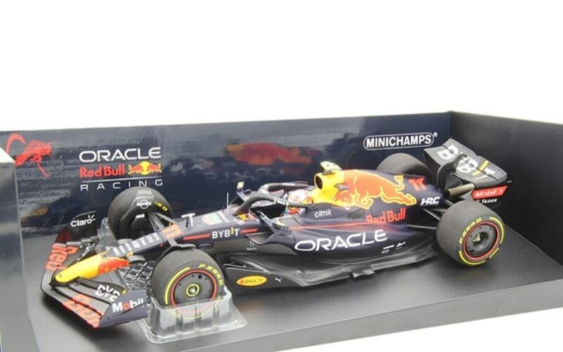 1/18 MINICHAMPS Formula 1 Red Bull RB18 S.Perez Miami Gp 2022