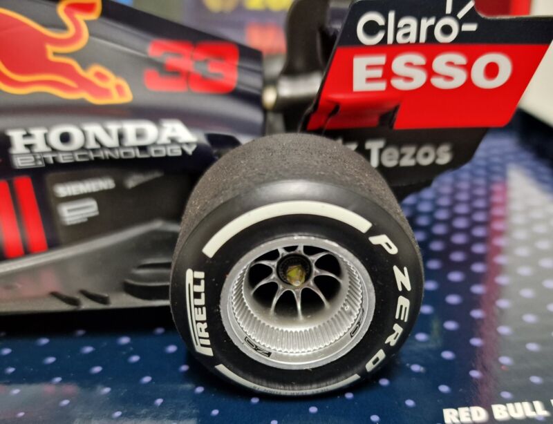 1/18 MINICHAMPS F1 Red Bull Honda RB16B Verstappen Abu Dhabi 2021