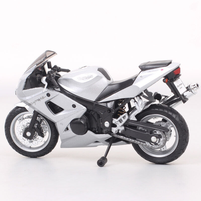 1/18 Welly 2004 Triumph Daytona 600 Motorcycle Model bike Replicas Toys