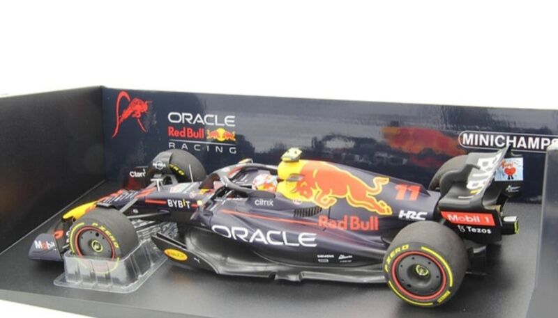 1/18 MINICHAMPS Formula 1 Red Bull RB18 S.Perez Miami Gp 2022